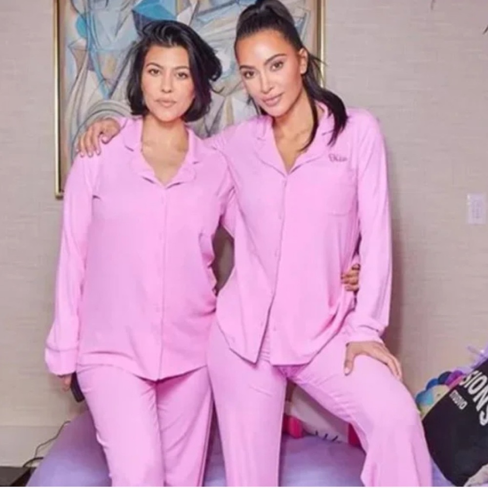 SKIMS Bubblegum Pink Soft Lounge Pants